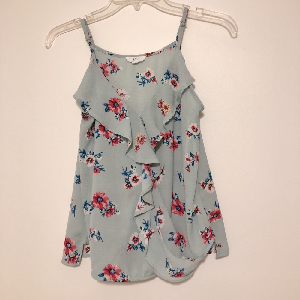 Floral tank!🌸